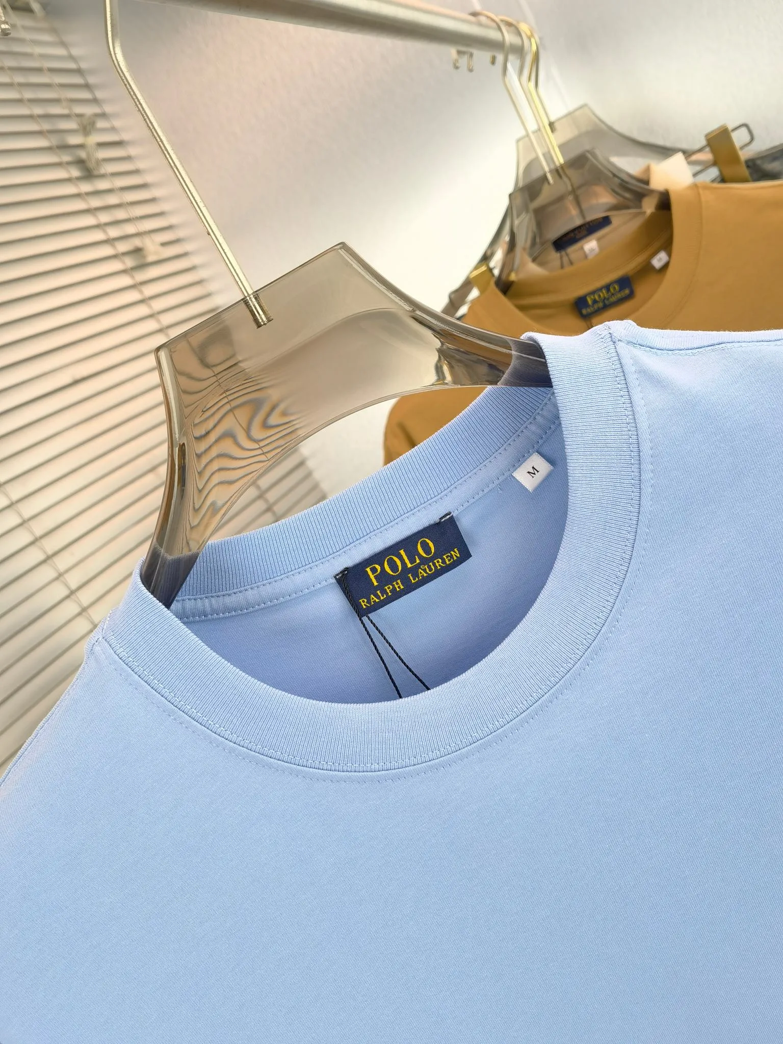 P180 🔥 Ralph Lauren Polo (available all year round) short-sleeved T-shirt 280g Couple style, same style for men and women. Made of imported custom-dyed fabric, fashionable yet luxurious. The quality is unquestionable. The upper body effect is great💂🏿 The single product is very unique. Color: Picture color Size: M ~ 2xL